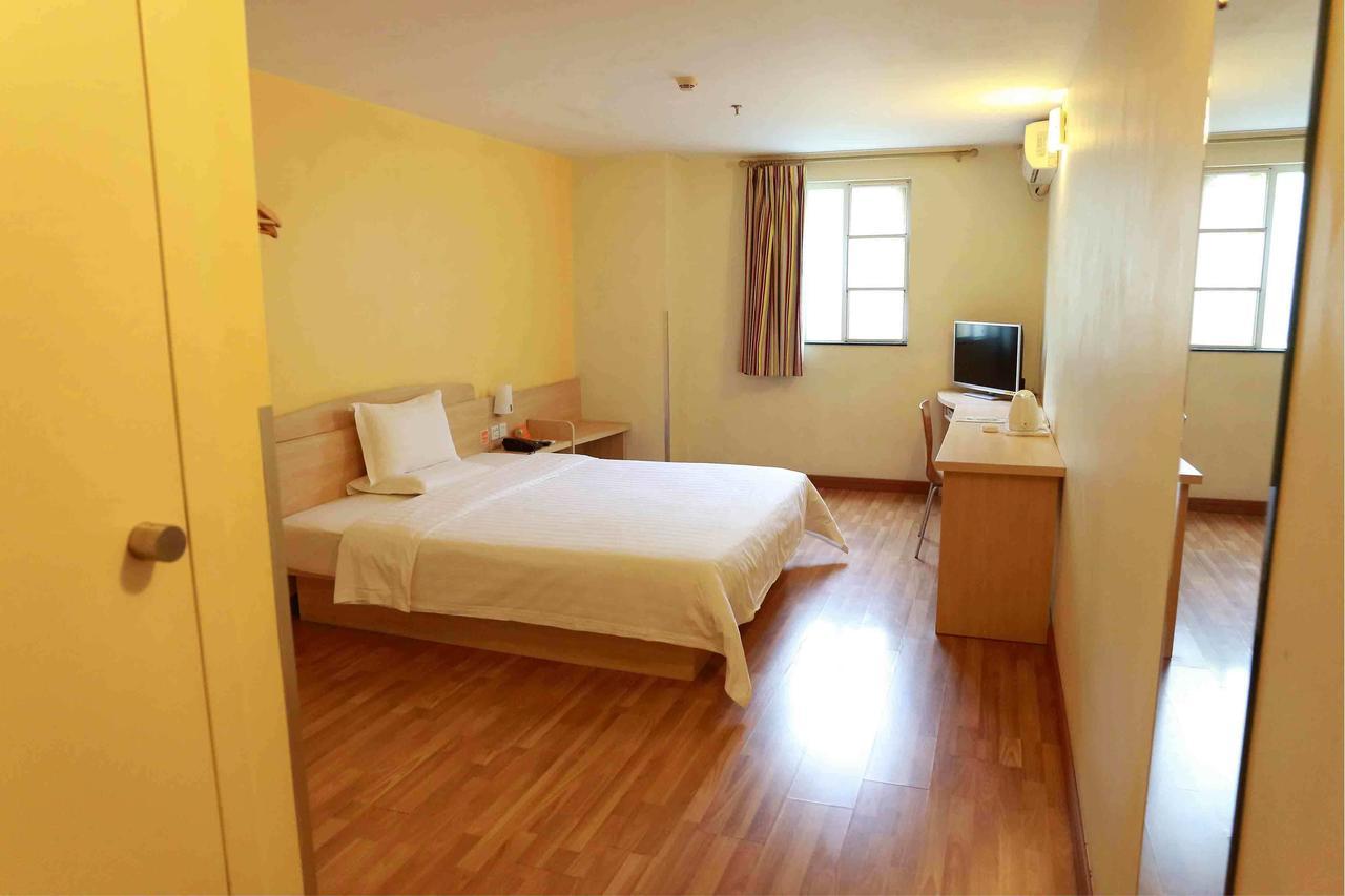 7Days Inn Wuhan Airport Panlong City Dış mekan fotoğraf
